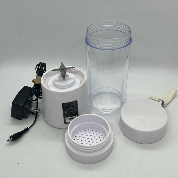 Mini Personal Blender Portable Rechargeable Battery Powered USB Charged - Picture 4 of 5